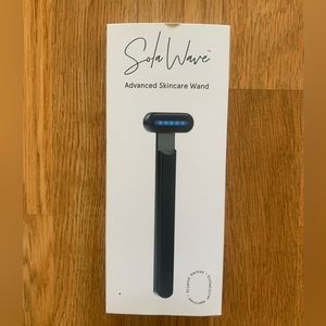 Solawave blue light wand